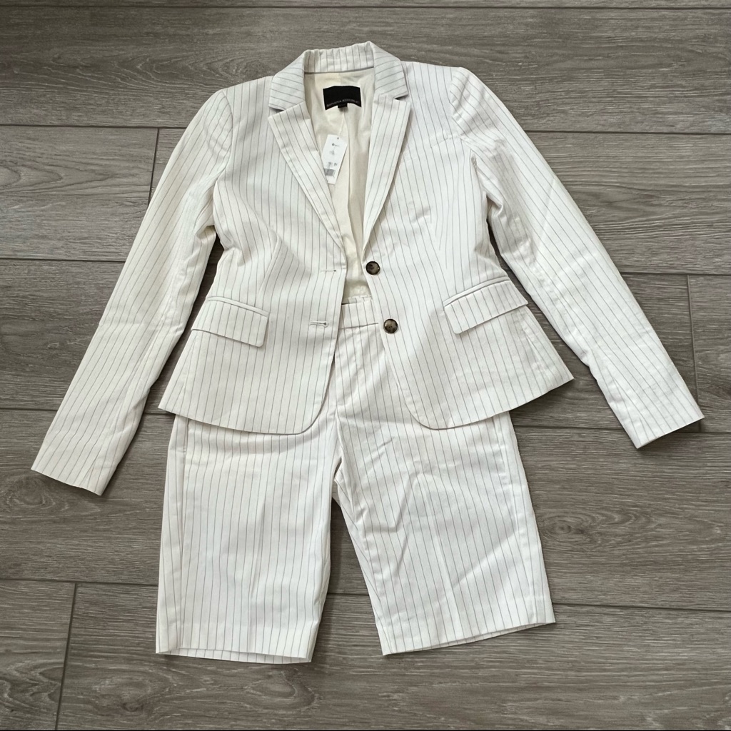 Banana Republic Pinstripe Shorts, Sz 0. *Nwt*
